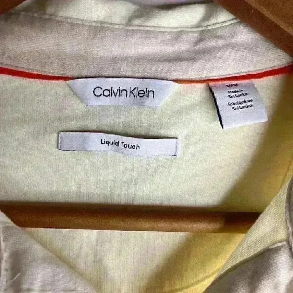 CALVIN Klein Men’s Light Yellow Liquid Touch Polo Size Medium - Picture 3 of 8